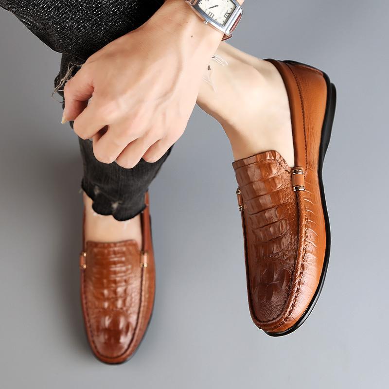 Fashion Luxury Men Outdoor Shoes Fashion Mens Slip On Shoe Genuine Leather Busines All-match Male Flats High Quality Men's Retro Loafers