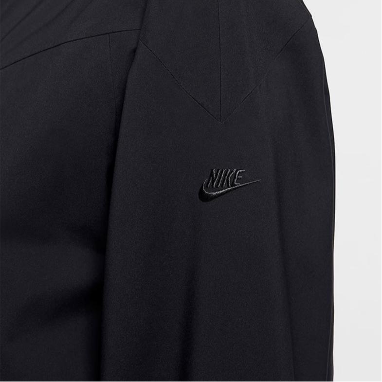Nike Женские черные утепленные пальто с капюшоном, умеренного прямого кроя DQ7003-010