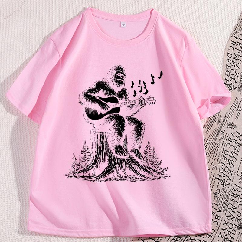 Retro Bigfoot Playing Guitar Funny 90s T Shirt Casual Cotton Short Sleeve Bigfoot Tshirt Loose Comfortable Graphic Tees