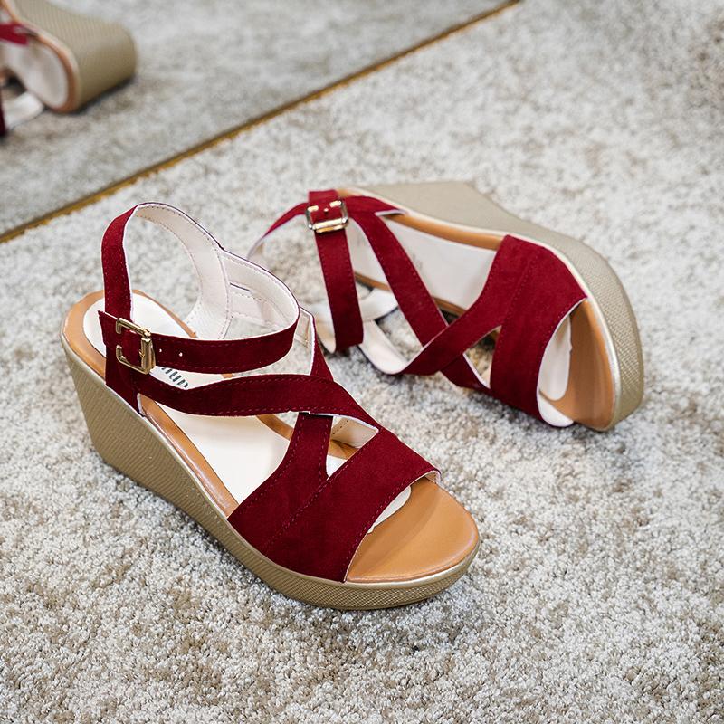 Мода Модные летние босоножки на танкетке для женщин Легкие гладиаторские туфли на платформе Женские нескользящие повседневные сандалии больших размеров Mujer 2024