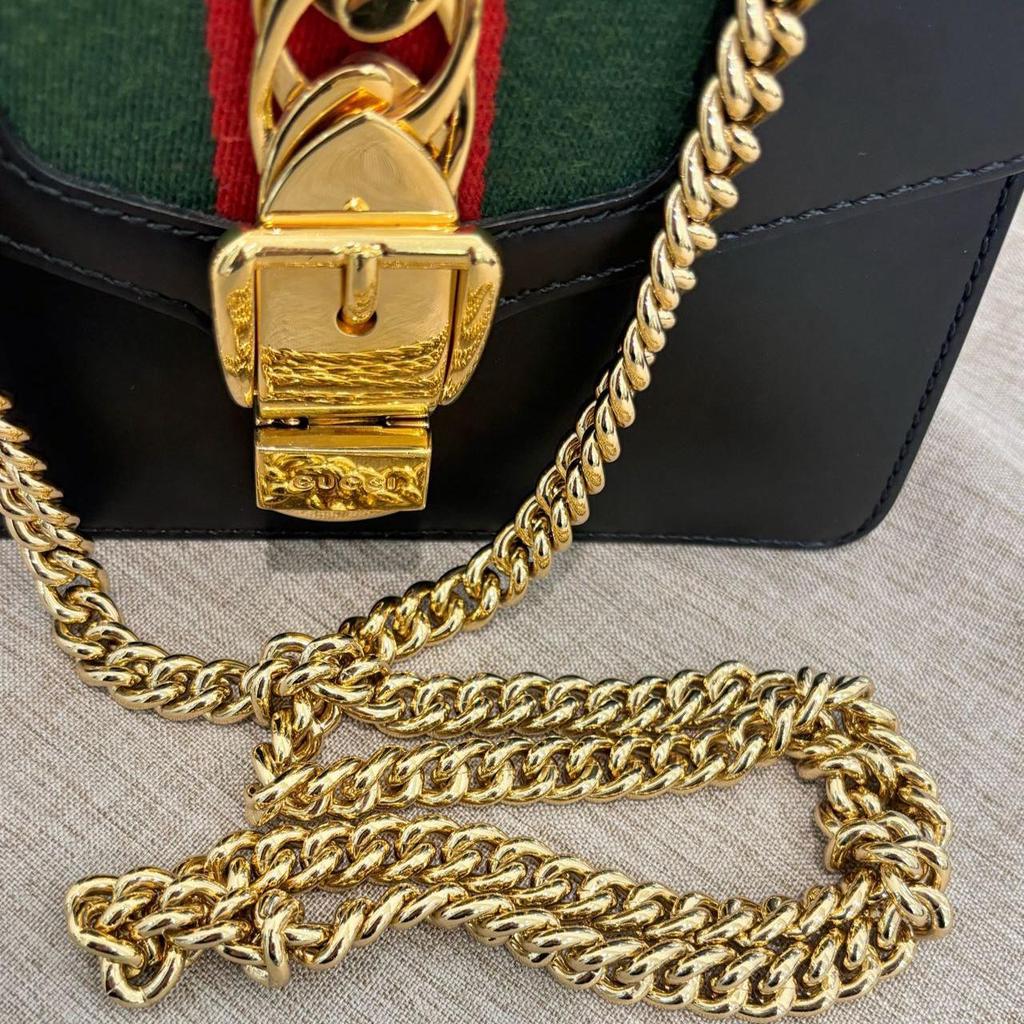 [Pre-Owned] Sylvie Gold Buckle Striped Web Chain Satin Bow Mini Shoulder Bag - Very Good #19YEDED
