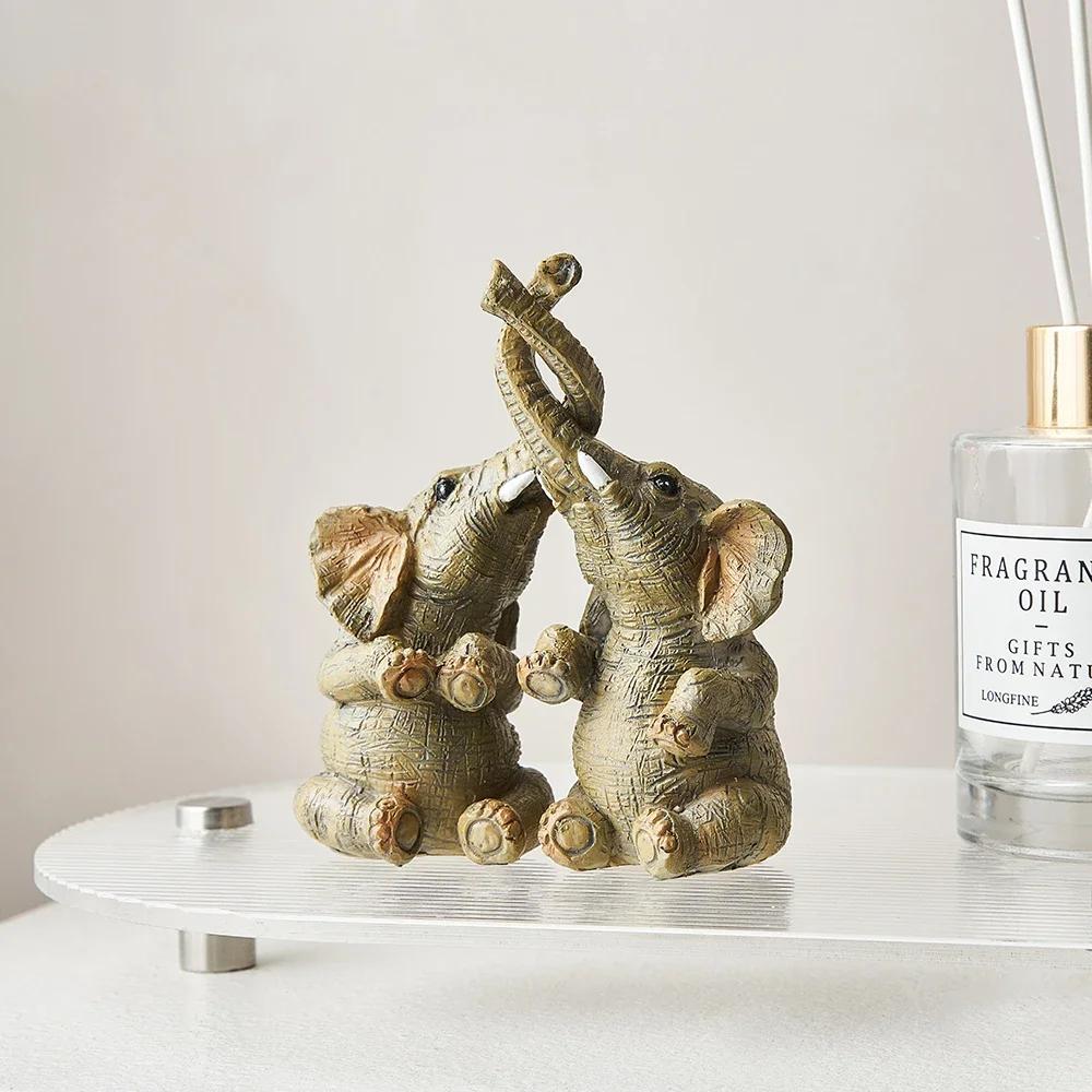 Artistic Resin Elephant Sculpture Ornaments Animals Crafts Modern Style Home Table Accessories TV Cabinet Decor Wedding Gift