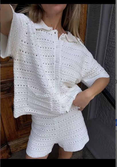 2026 Новый весенне-летний европейский и американский пляжный топ с коротким рукавом однотонный ажурный кардиган шорты женский комплект из двух предметов