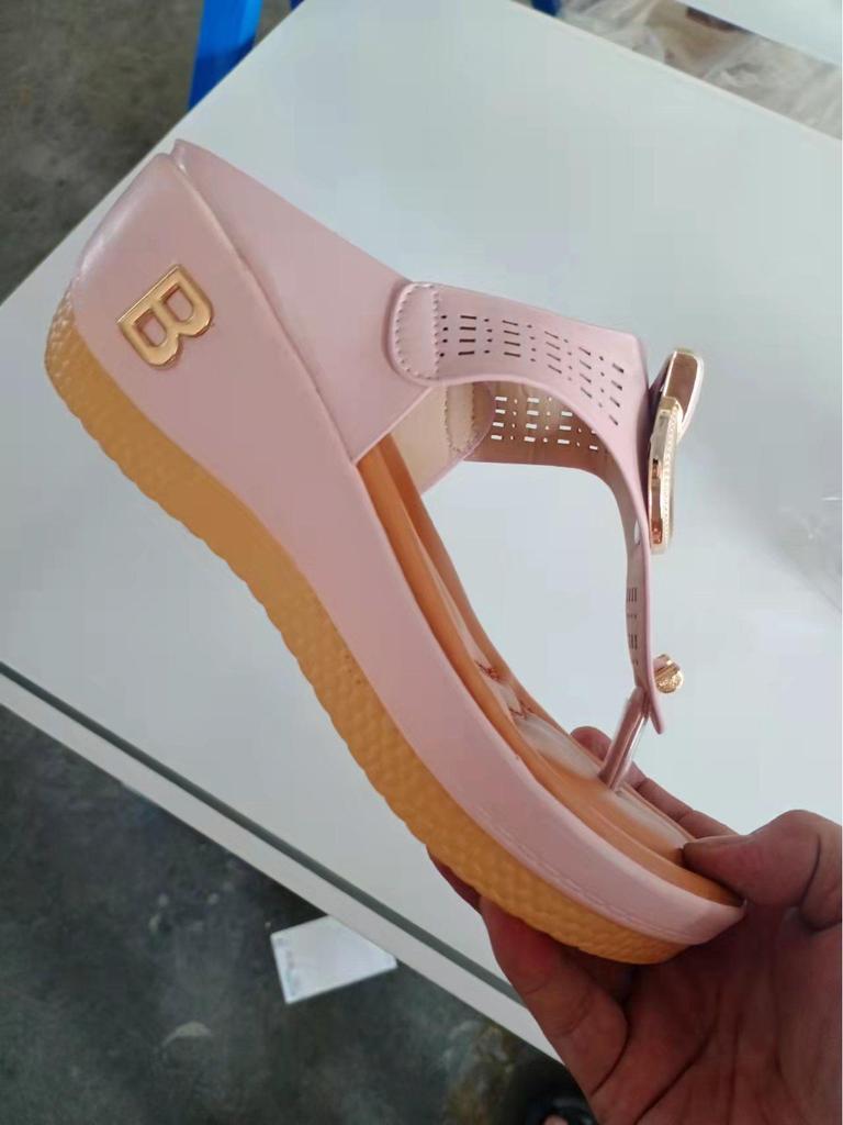 Летние женские босоножки на танкетке 2022 года - Пляжный дизайн с перемычкой для пальца, Евро-американский стиль