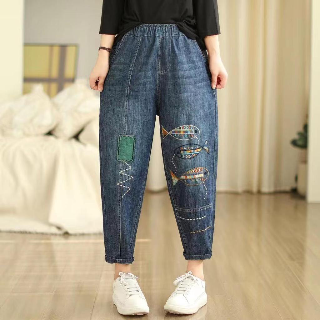 Women's Embroidered Kitten Harem Pants - Casual Loose Eight-Point Plus Size Jeans for Spring/Summer