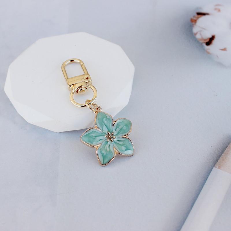 Lovely Sakura Flower Keychain Charm Cute Colored Transparent Flower Keychain Pendant Enamel Bag Hanging Pendent Charms Key Ring