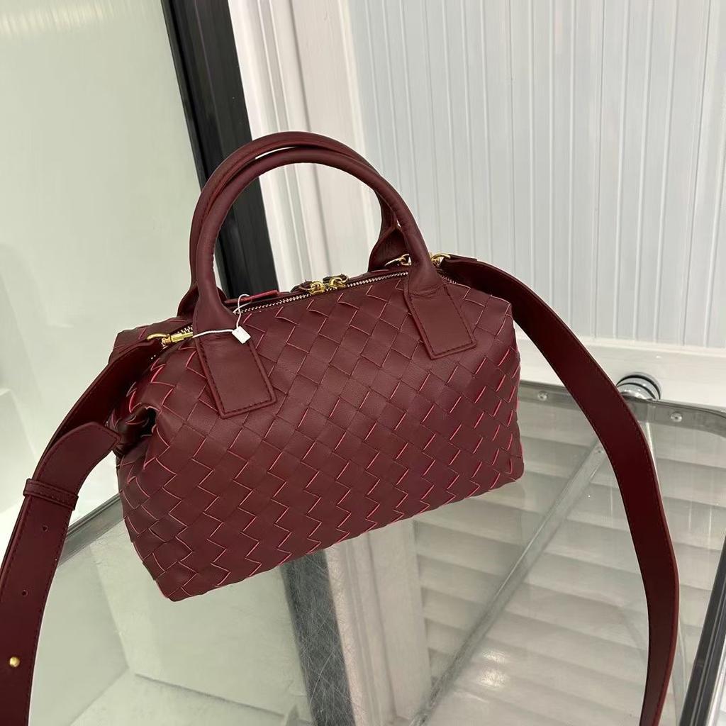 Cowhide Woven Bowling Bag Vintage Tote Bag Boston Bag Large Capacity Handbag Single Shoulder Crossbody Leather Women's Bag