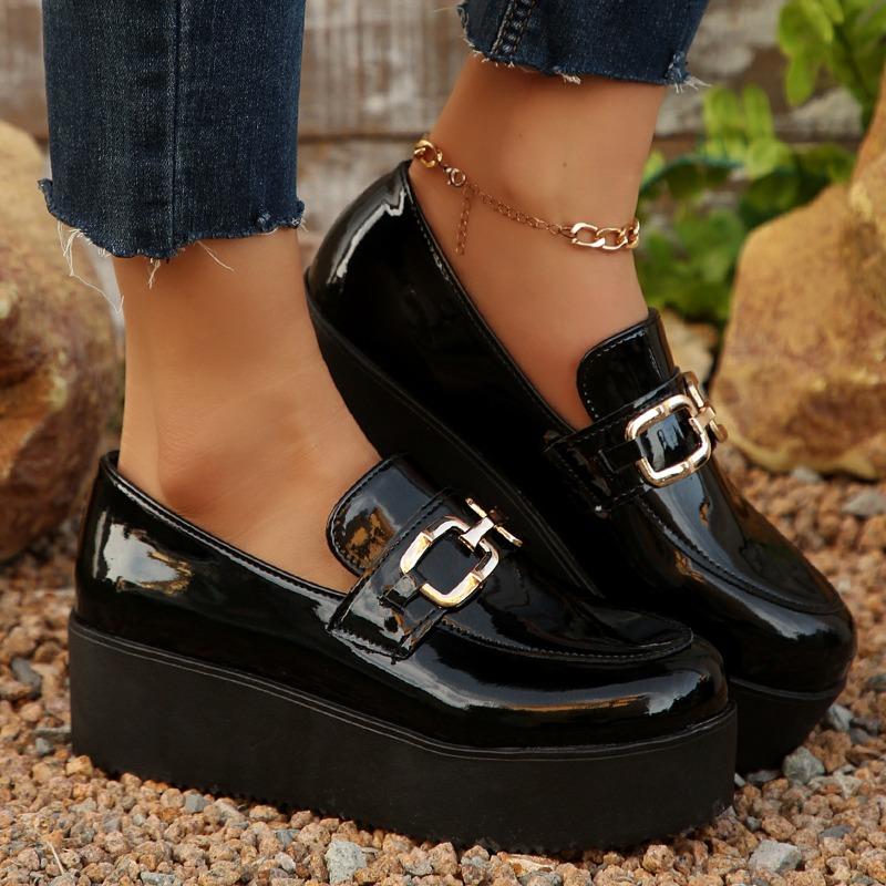 Patent Leather Single Shoes Autumn New Round Toe Deep Mouth Metal Buckle Platform Non-Slip Heeled Loafers