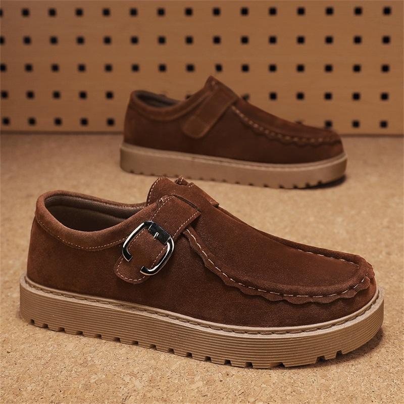 Мужские бежевые замшевые повседневные лоферы больших размеров Удобная толстая подошва Нескользящая обувь для ходьбы Модная и трендовая обувь 2025