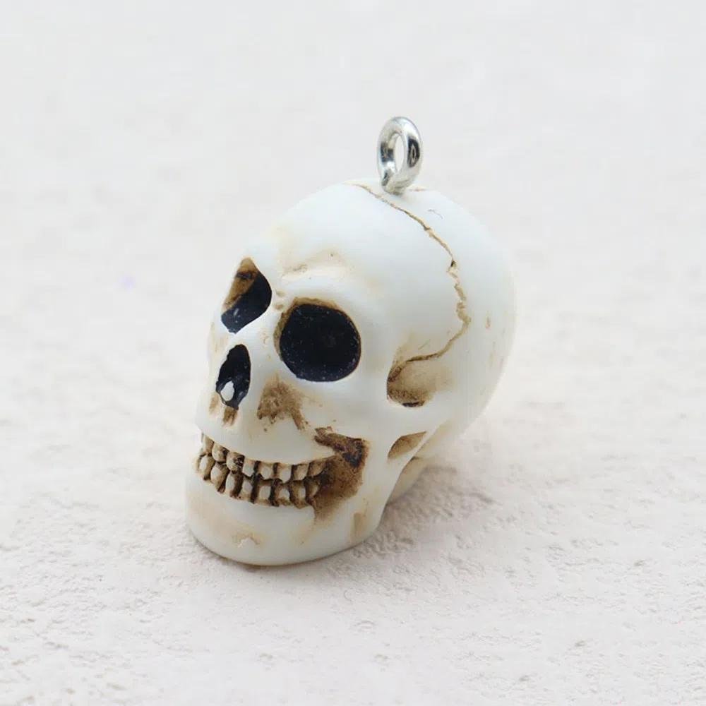 6pcs Mini Halloween Ghost Pendant Resin Craft Skeleton Keychain Fashion Skull Car Keyring Gifts