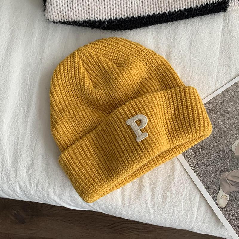 White plum color embroidery P letter knitted wool hat autumn and winter warm cold hat with ins fashion single item multi-color