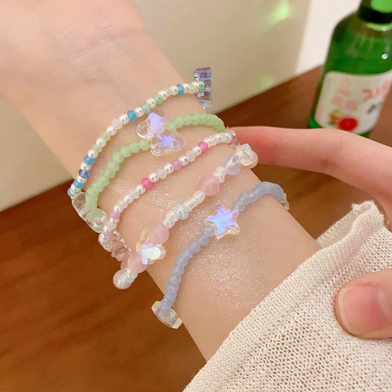 Браслет из эластичного хрусталя с подвеской в виде медведя и звезды-бабочки, глазурованный, легкая роскошь, высокое чувство стиля, милый браслет, универсальное украшение для женщин