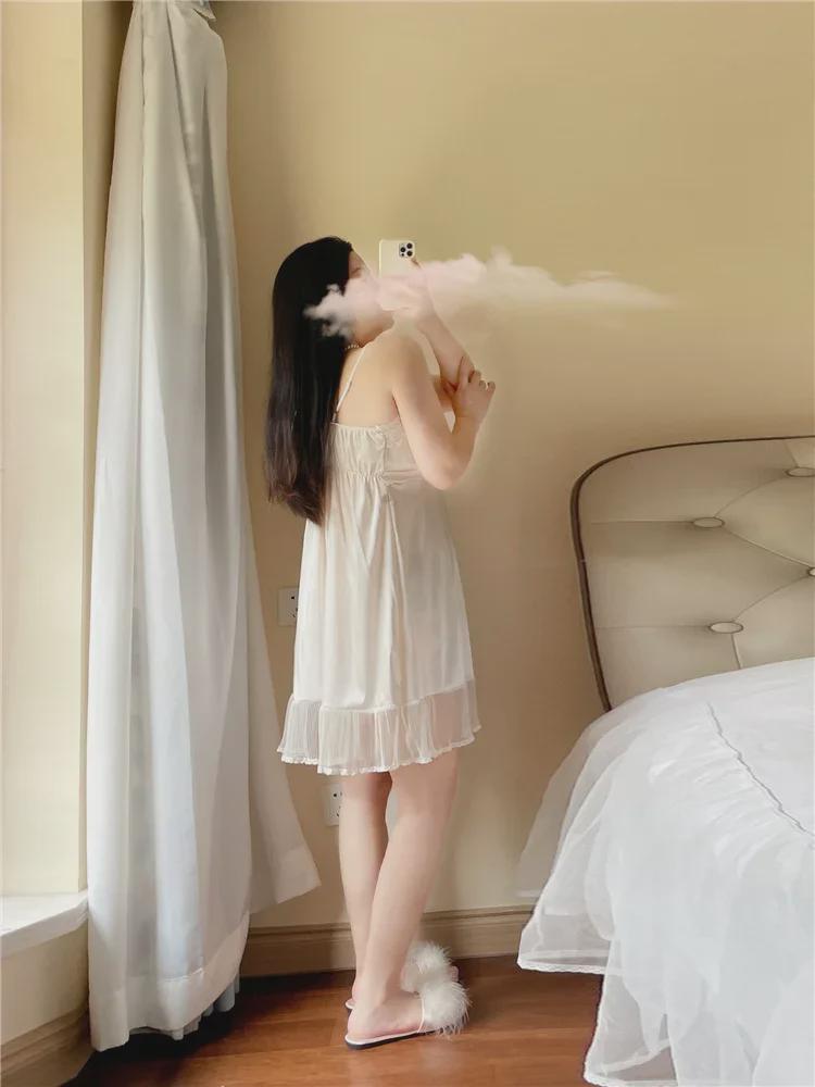 Plus-Size 200 Lbs Loose-Fit Lace Ice Silk Nightdress with Chest Pad