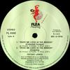 12-дюймовая пластинка TIFFANY JONES - Make Me Look In The Mirror FL8502 Flea Records 1991 Италия Танцевальная и электронная музыка Б/у