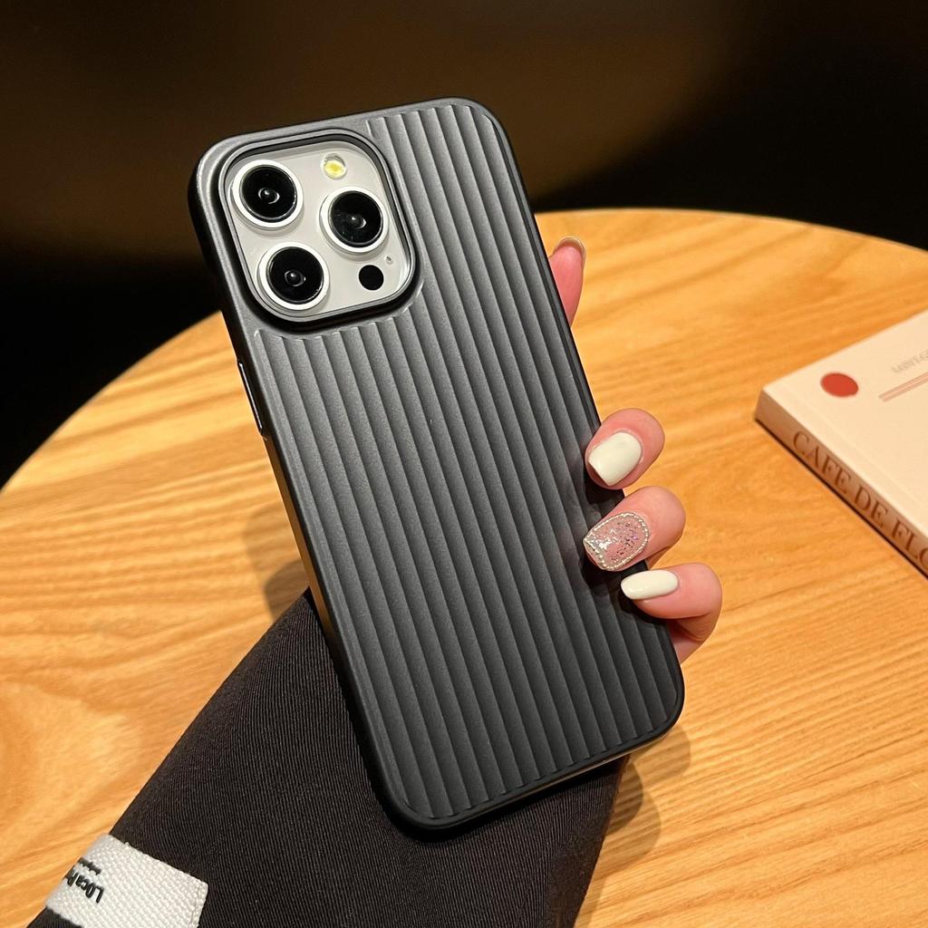 Frosted Anti-Fall Protective Case with Corrugated Light Shed Pattern for iPhone 16 Pro Max and Apple 5432