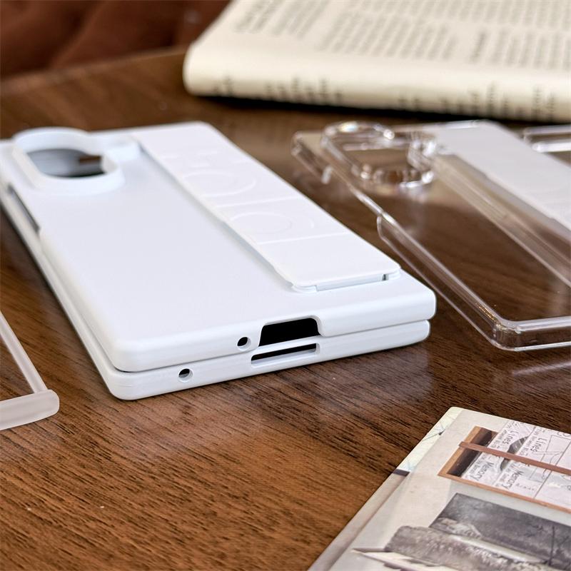 Luxury Matte Silicone Elastic Wrist Strap Bracket Case For Samsung Galaxy Z Fold 7 6 5 4 3 ZFold7 Ultra Thin PC Hard Clear Cover