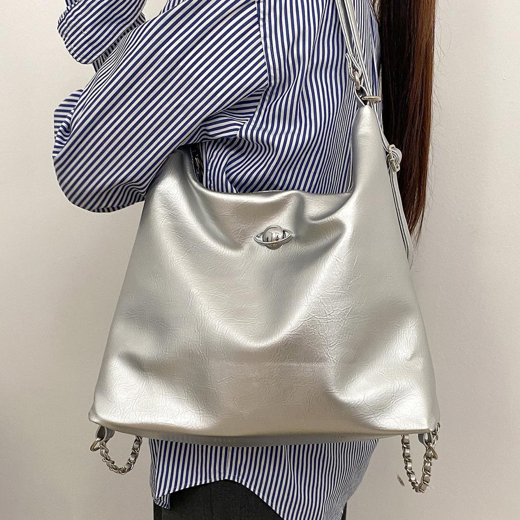 Wind Backpack Women's New Silver Bag Chain Student Class Large Capacity Casual Backpack