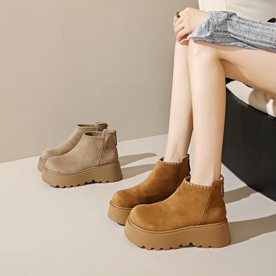 Мартинсы на толстой подошве женские осенние новые увеличивающие рост короткие ботинки нишевый дизайн универсальные ботинки