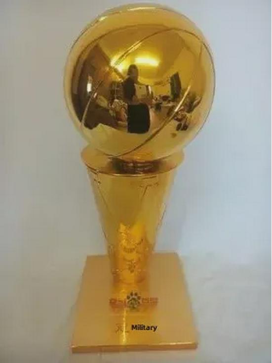 Трофей чемпиона НБА: Баскетбольные сувениры Кубка О'Брайена с изображением Карри, Коби и Джеймса