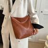 Vintage Solid Color Women  Shoulder Sling Bag High-Capacity Simple Wide Strap Bucket Crossbody Bag