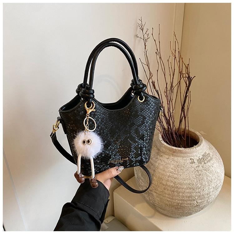 Bag women's high-end new fashion retro bucket bag versatile casual portable shoulder messenger bag