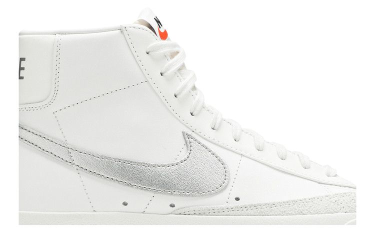 Women's Sneakers Nike Blazer Mid '77 Summit White Silver (Women's)
