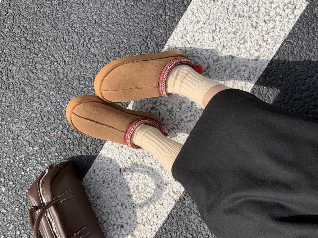 Виноградная мама навалила утолщенные хлопковые туфли модные на толстой подошве пушистые туфли навалила теплые корейская версия зимние ботинки хлопковые тапочки зима