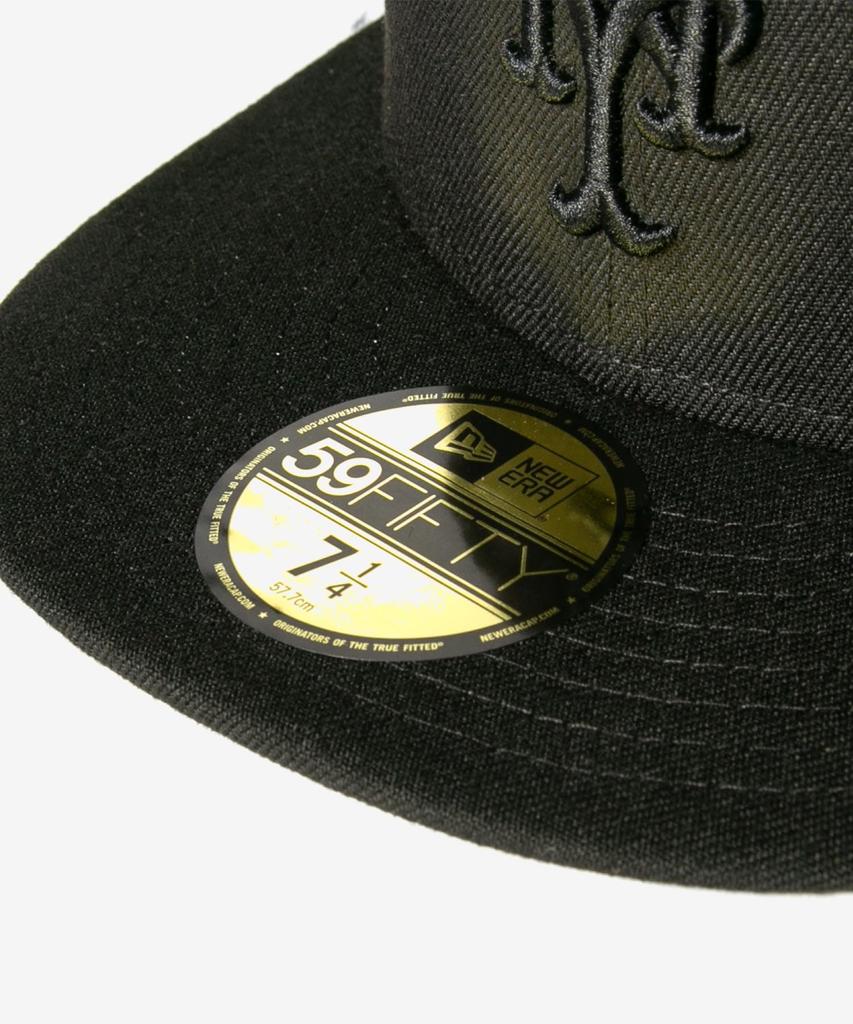 New Era 59FIFTY Черный Черный Размер 7 и Кепка, 1/2 (Использовал)