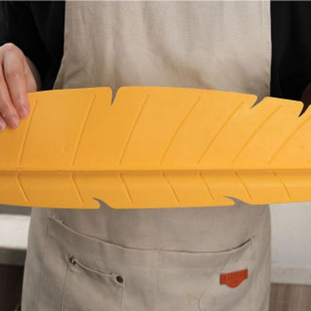 Leaf Shape Kitchen Gadget Sink Backsplash Sink Accessories Splashproof Baffle Water Splash Guard