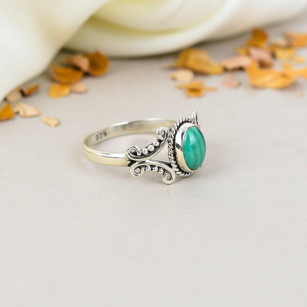 Малахит Драгоценный камень 925 Стерлинговое серебро Овальный драгоценный камень Кольцо ручной работы для женщин