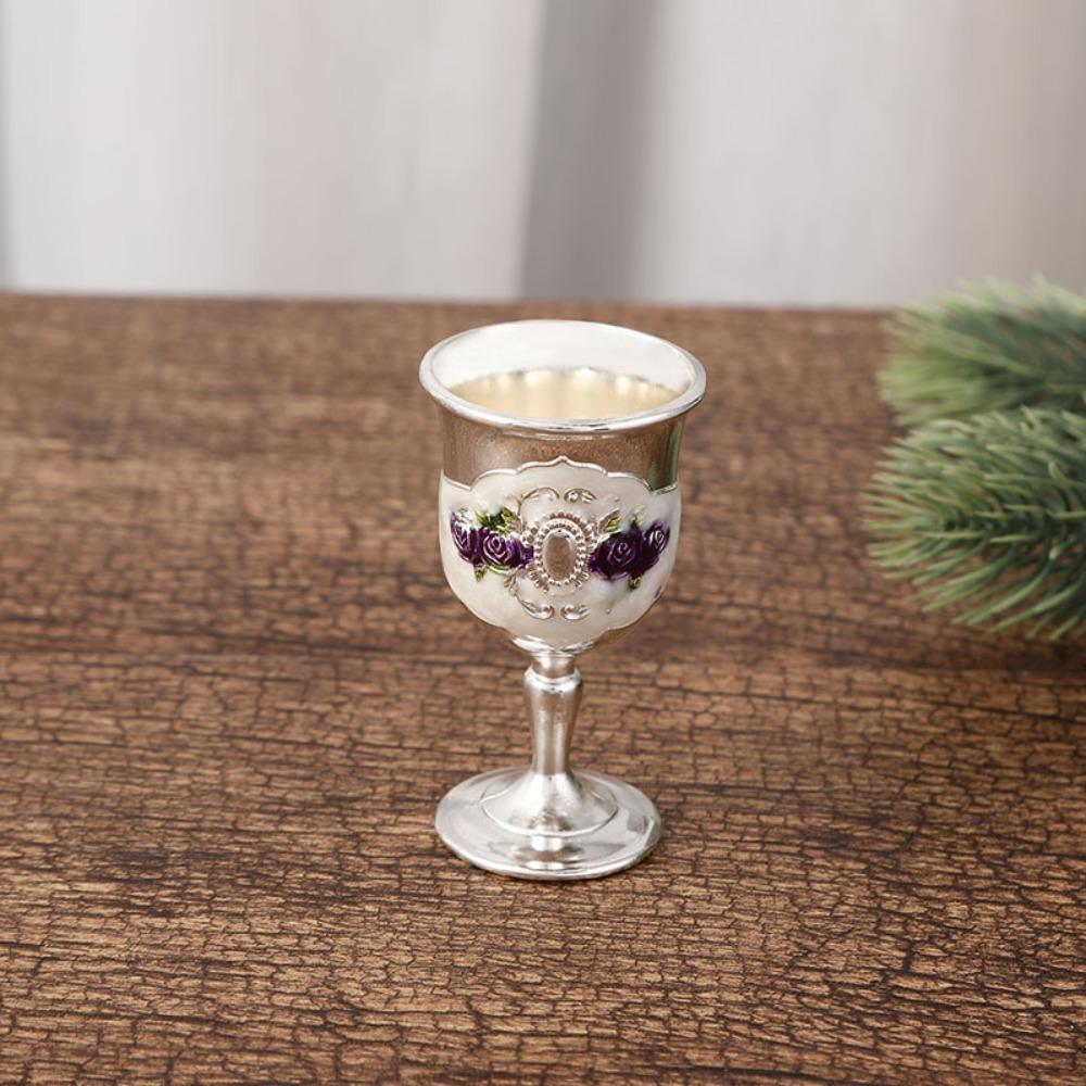 Creative Gold Vintage Wine Glasses Metal Drinkware White Wine Cup European-style Tableware Accessories Cocktail Cup Home Party