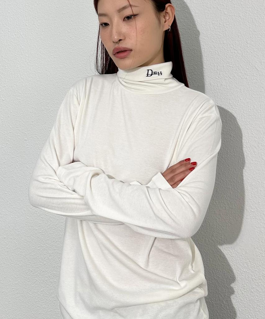 D.XO.H Logo Turtleneck [White]