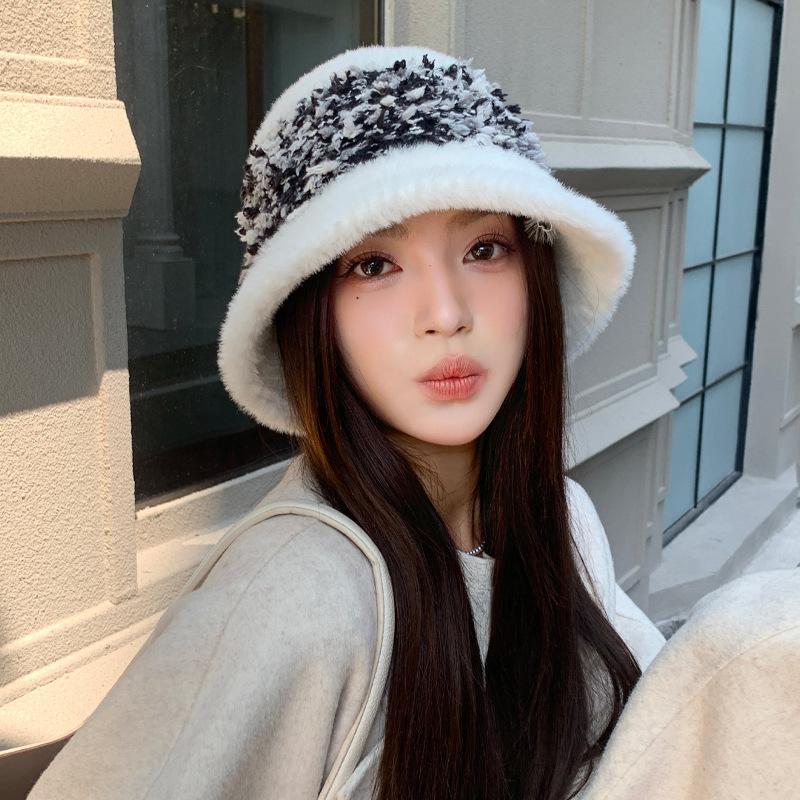 Women's Autumn and Winter New Plush Knitted Wool Hat In Winter Warmth and Thickened Fisherman's Hat Versatile Face Showing Small Basin Hat