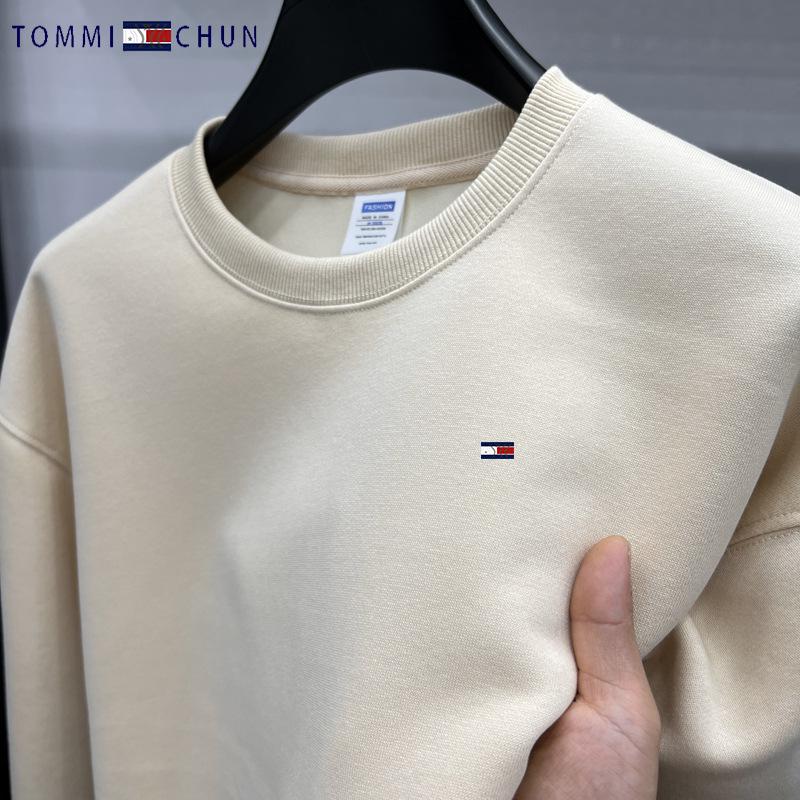 Tommy Men's Cozy Fleece-Lined Winter Hoodie: Warm Round Neck Pullover