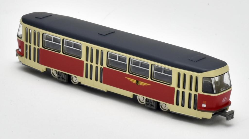 TOMYTEC Railway Collection Iron Collection Dresden Tram Tatra T4 B4 Type Set Diorama Supplies + 2-Car