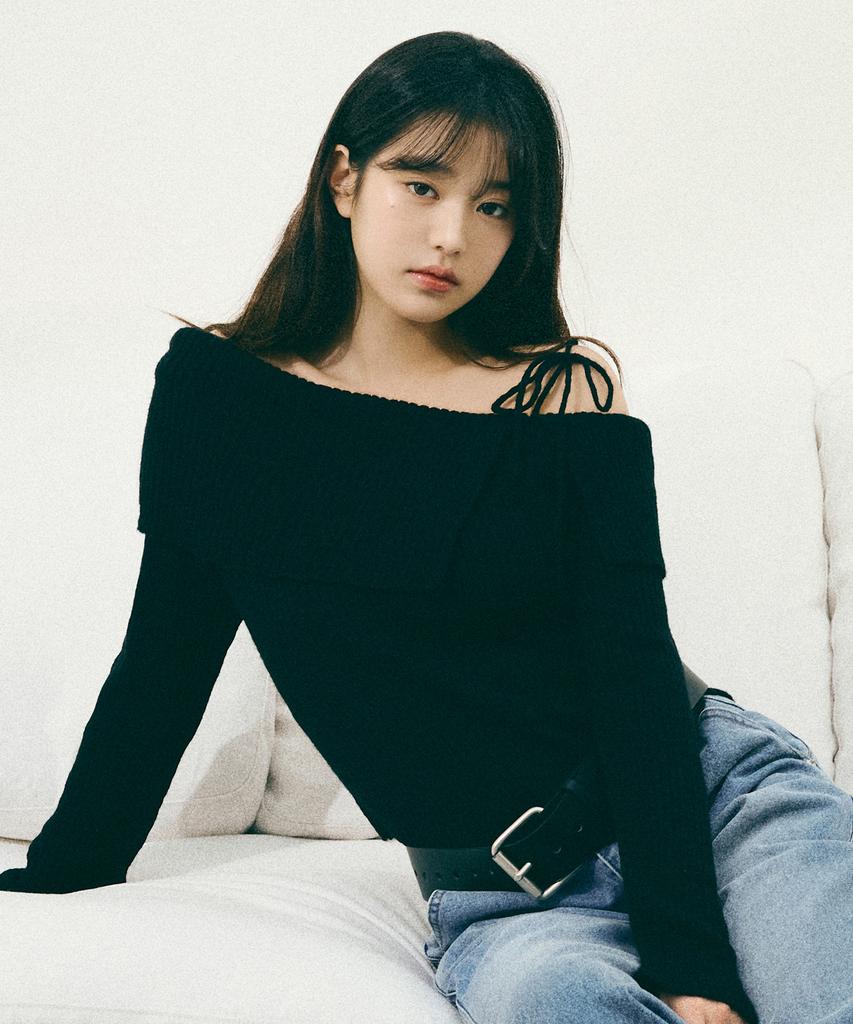 ROLAROLA Mohair Wool Blended Off Shoulder Knit Black