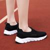 A New Slip-on Casual Shoes Mesh Cloth Breathable Fashion Soft Sole Outdoor Sports Students Light Running Shoes