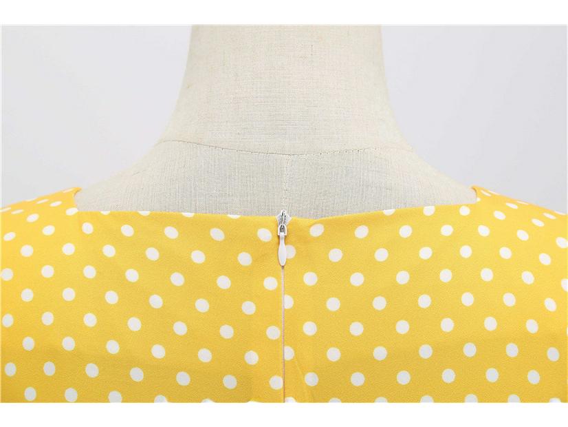 2021 New Casual Short-Sleeved Polka Dot Dress with Belt