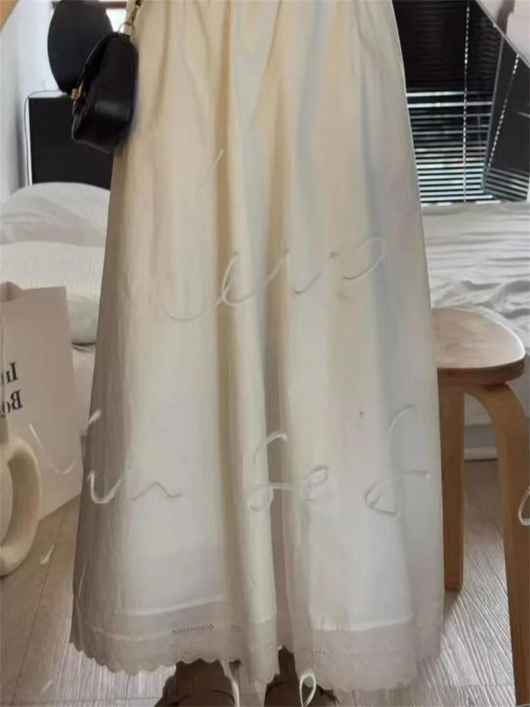 2026 Новое поступление: Элегантная белая кружевная юбка миди в корейском стиле для миниатюрных женщин - А-силуэт, дизайн "Зонт"