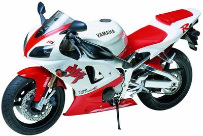 Tamiya 1/12 Мотоцикл серии No.73 Yamaha YZF-R1 Пластиковая модель 14073