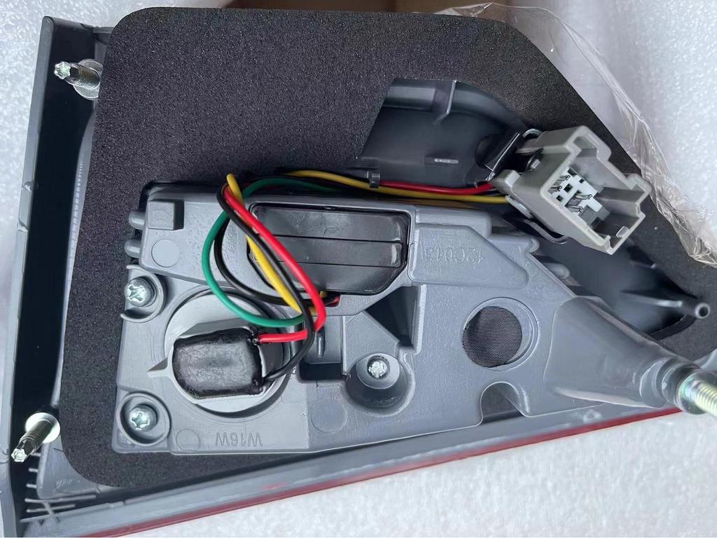 Совместимый задний фонарь в сборе для Ford Mondeo 2013-2016 годов выпуска: Задний, Фонарь заднего хода и Стоп-сигнал.