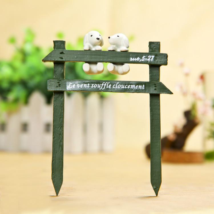 Fence Creative White Dog Scene Mini Model Ornament For Decoration Garden