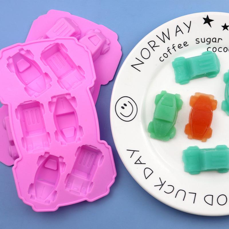 1Pc Cartoon Car Shape Silicone Mold Diy Chocolate Muffin Ice Baking Pan Soap Pastry Bakeware Cake Decoration Baking Mold