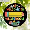 2D Плоский, 1 шт., Сезон Back To School и Выпускного, Круглая Деревянная Вывеска - Добро Пожаловать в Класс, Дизайн Пенала, Декор для Дома, Подходит для Помещений и