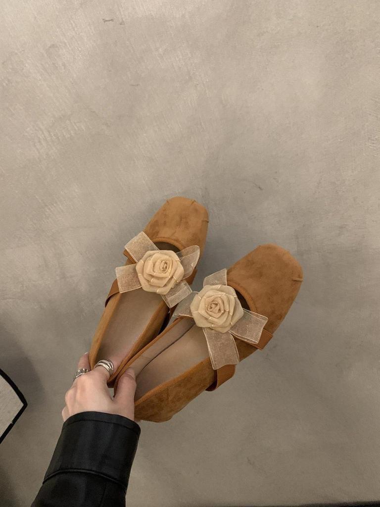 Милый поздний кросс темперамент французский цветок вечерний бриз 2025 нежные на плоской подошве с мелким вырезом ретро туфли-лодочки Мэри Джейн женские