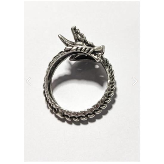 Регулируемое кольцо с антикварной посеребренной моделью дракона