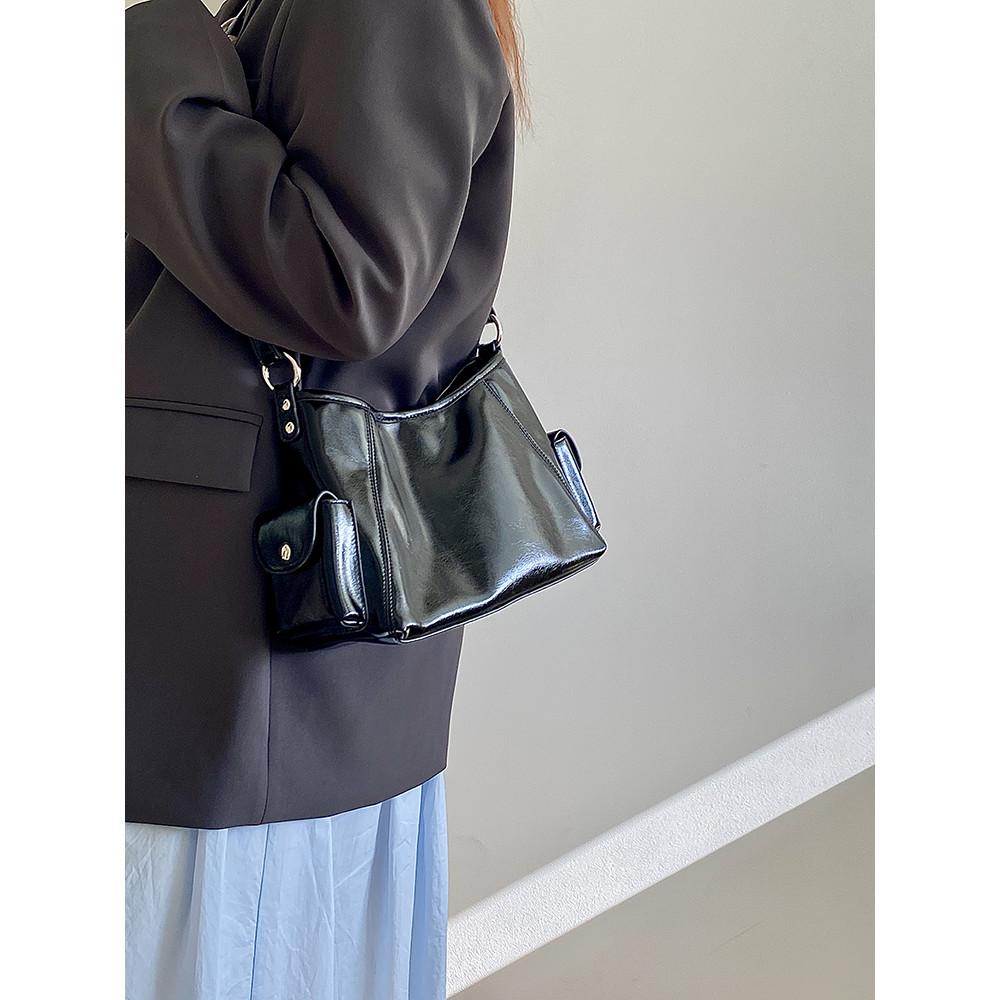 Ielgy Autumn Winter Large-Capacity Underarm Bag Fashion Commuter Messenger Shoulder Bag