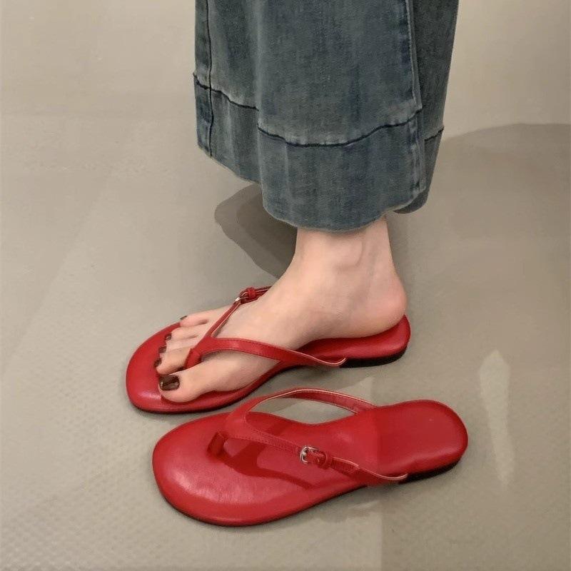 Корейские шлепанцы летняя обувь 2025 Французский носок шлепанцы на плоской подошве сандалии Римские пляжные туфли