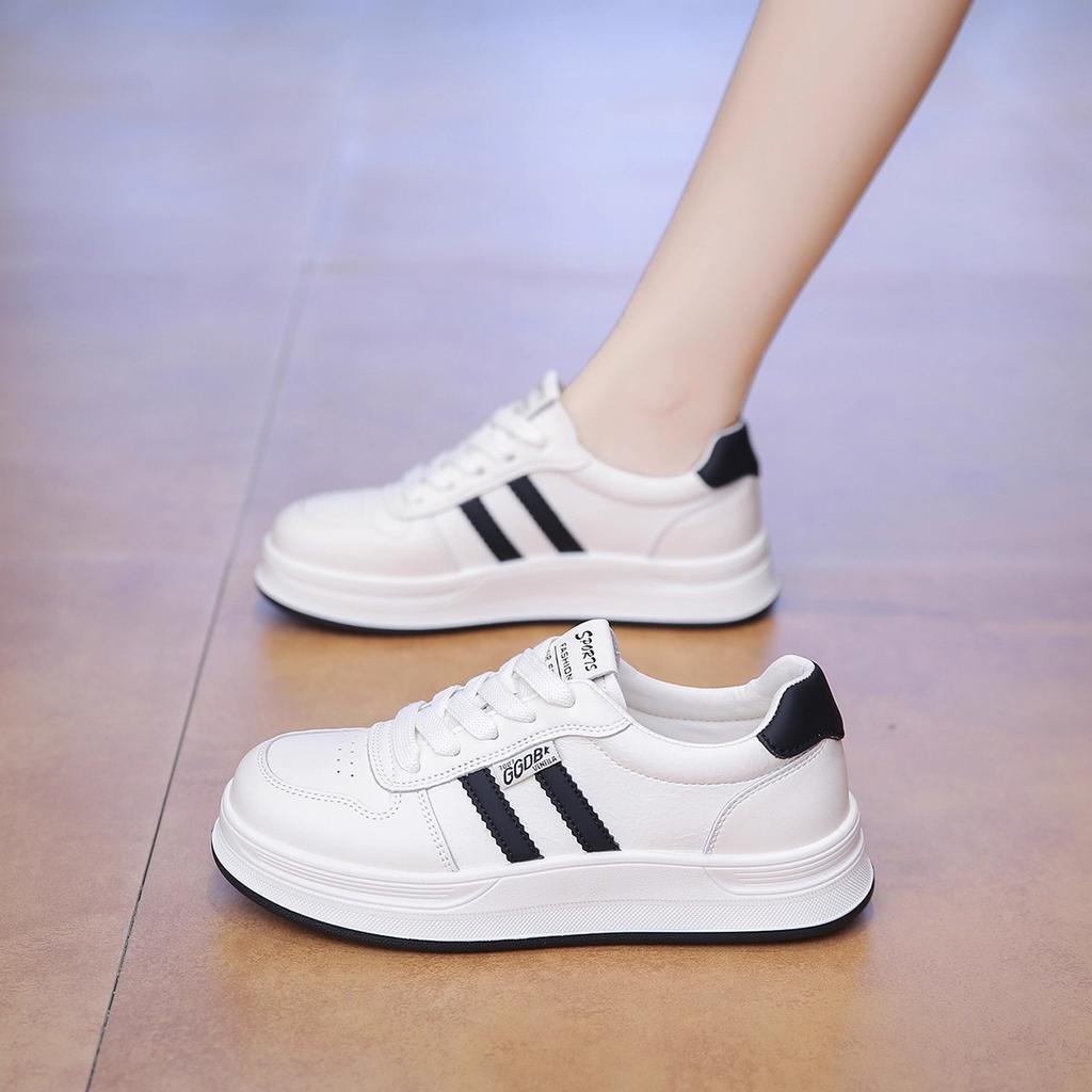 Thick-soled Leather Little White Shoes Children's Autumn New Versatile Students Lightweight Sports and Leisure Board Shoes