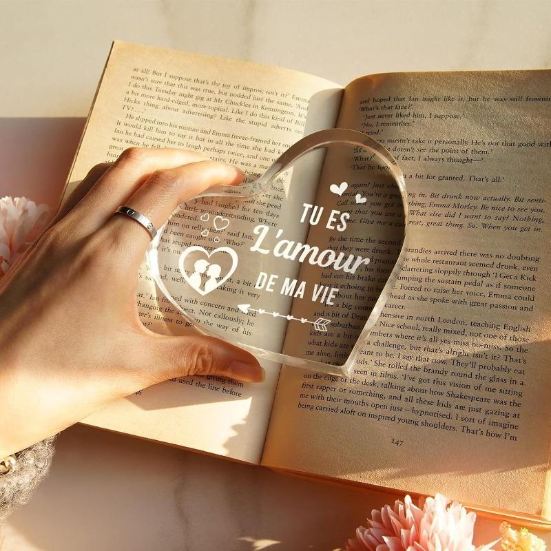 Плоская 2D, Акриловая декоративная табличка в форме сердца «Tu Es Mon Amour», Дизайн с силуэтами пары, Подходит для украшения стен, крыльца, комнаты, виллы, акцент